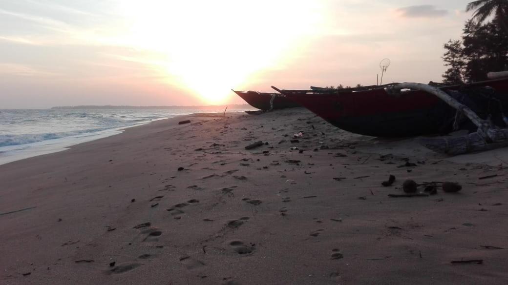 Mothership Tangalle Luaran gambar